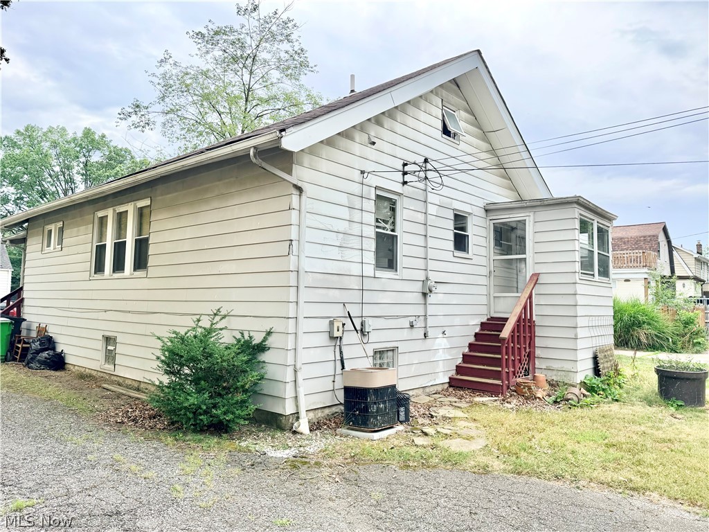 4405 Elmwood Road South Euclid OH 44121