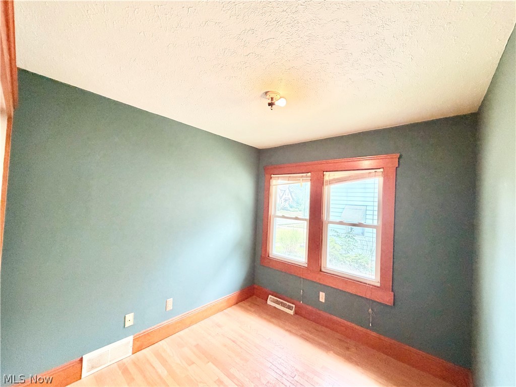 4405 Elmwood Road South Euclid OH 44121