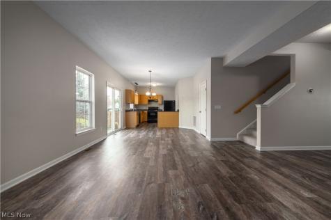 157 Stone Ridge Way Berea OH 44017