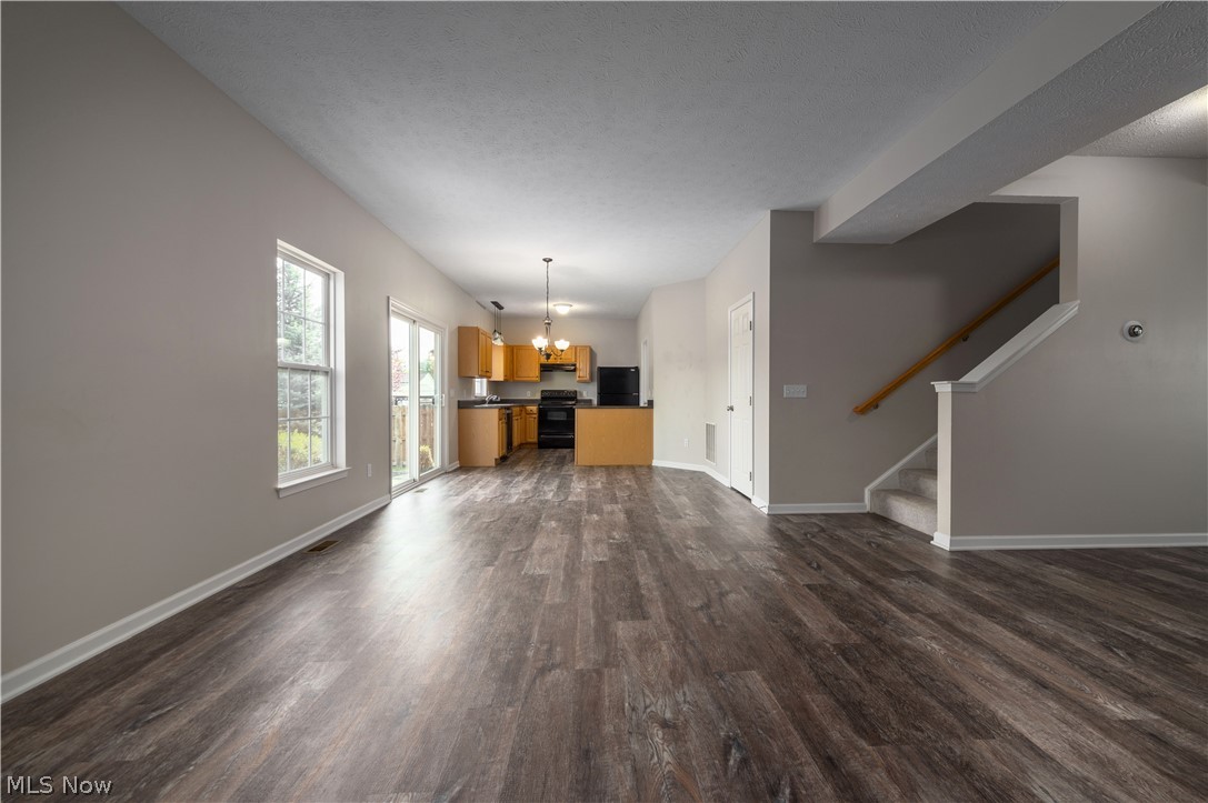 157 Stone Ridge Way Berea OH 44017