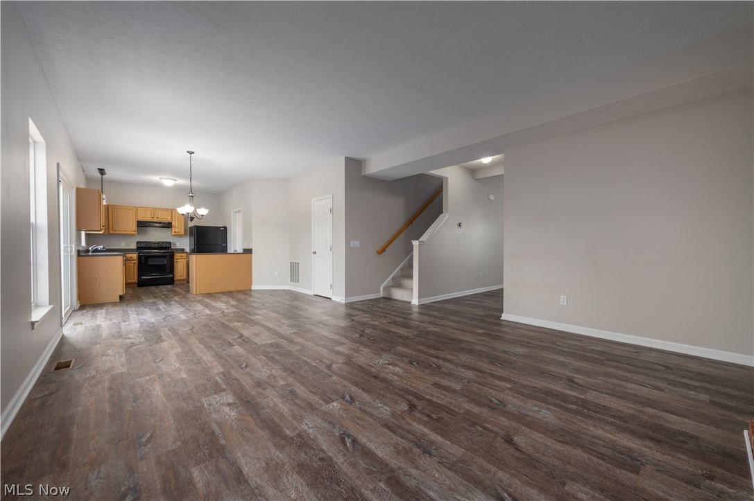 157 Stone Ridge Way Berea OH 44017