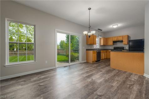 157 Stone Ridge Way Berea OH 44017