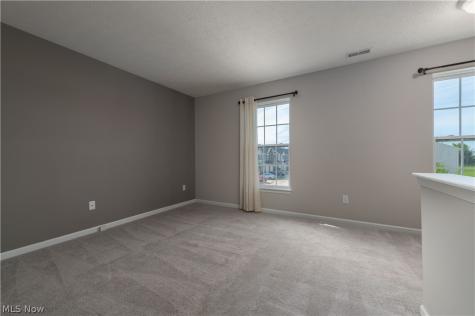 157 Stone Ridge Way Berea OH 44017