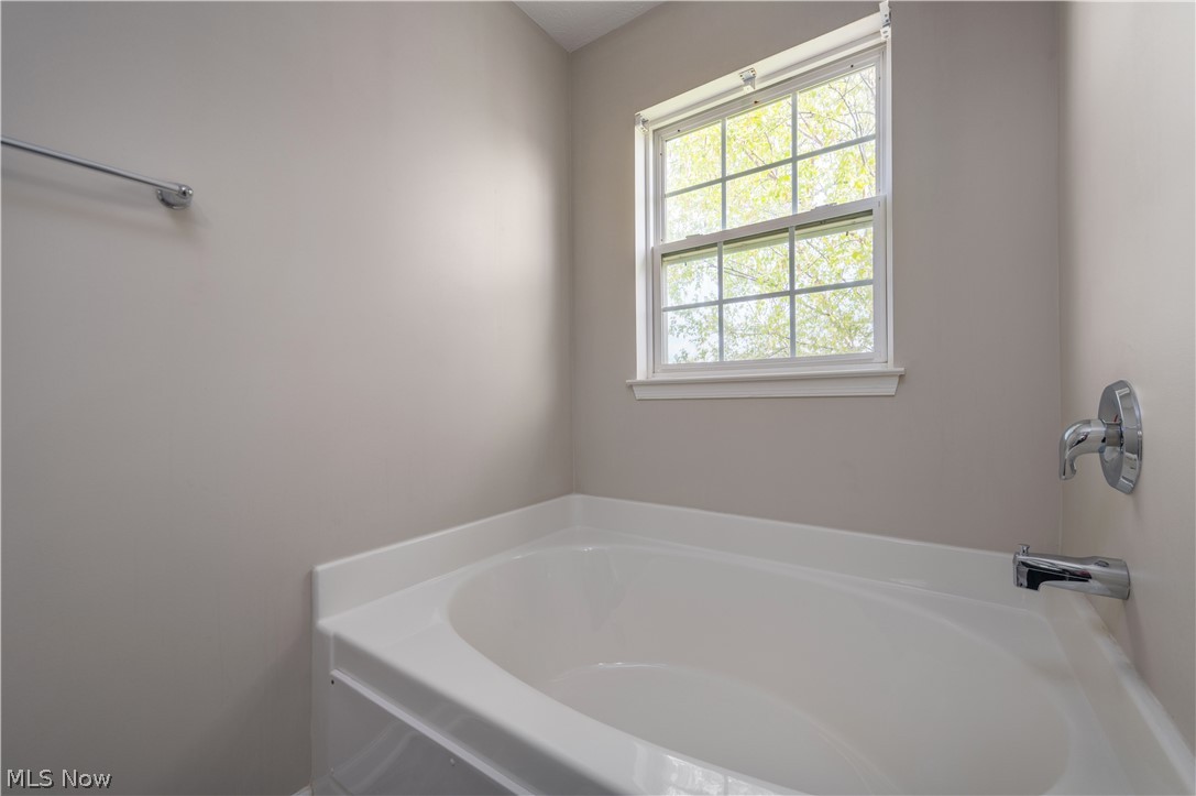 157 Stone Ridge Way Berea OH 44017