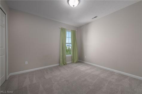 157 Stone Ridge Way Berea OH 44017