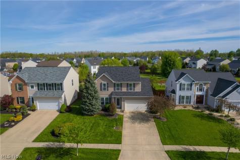 157 Stone Ridge Way Berea OH 44017