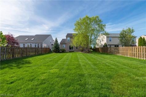 157 Stone Ridge Way Berea OH 44017