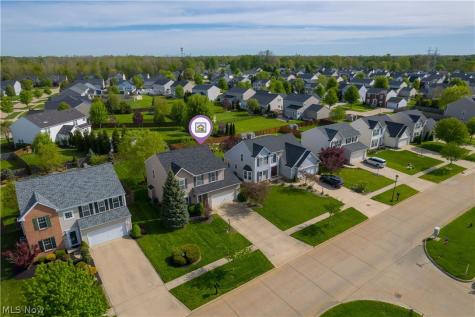157 Stone Ridge Way Berea OH 44017
