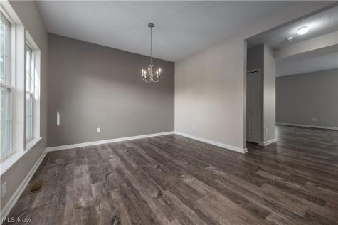 157 Stone Ridge Way Berea OH 44017