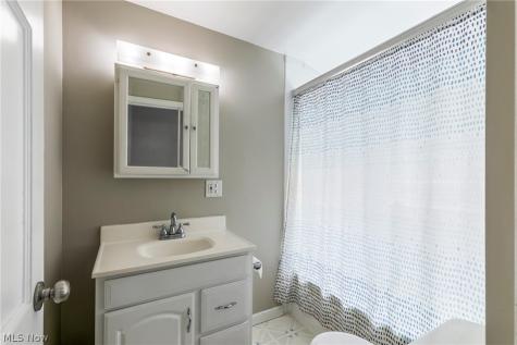 29 Davenport Avenue Akron OH 44312