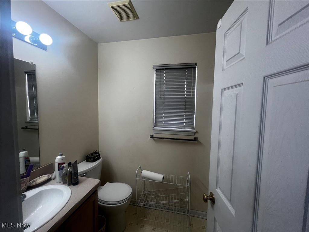 2230 E 97th Street Cleveland OH 44106