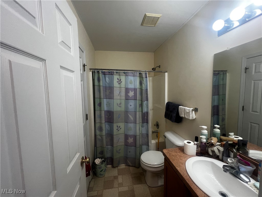 2230 E 97th Street Cleveland OH 44106