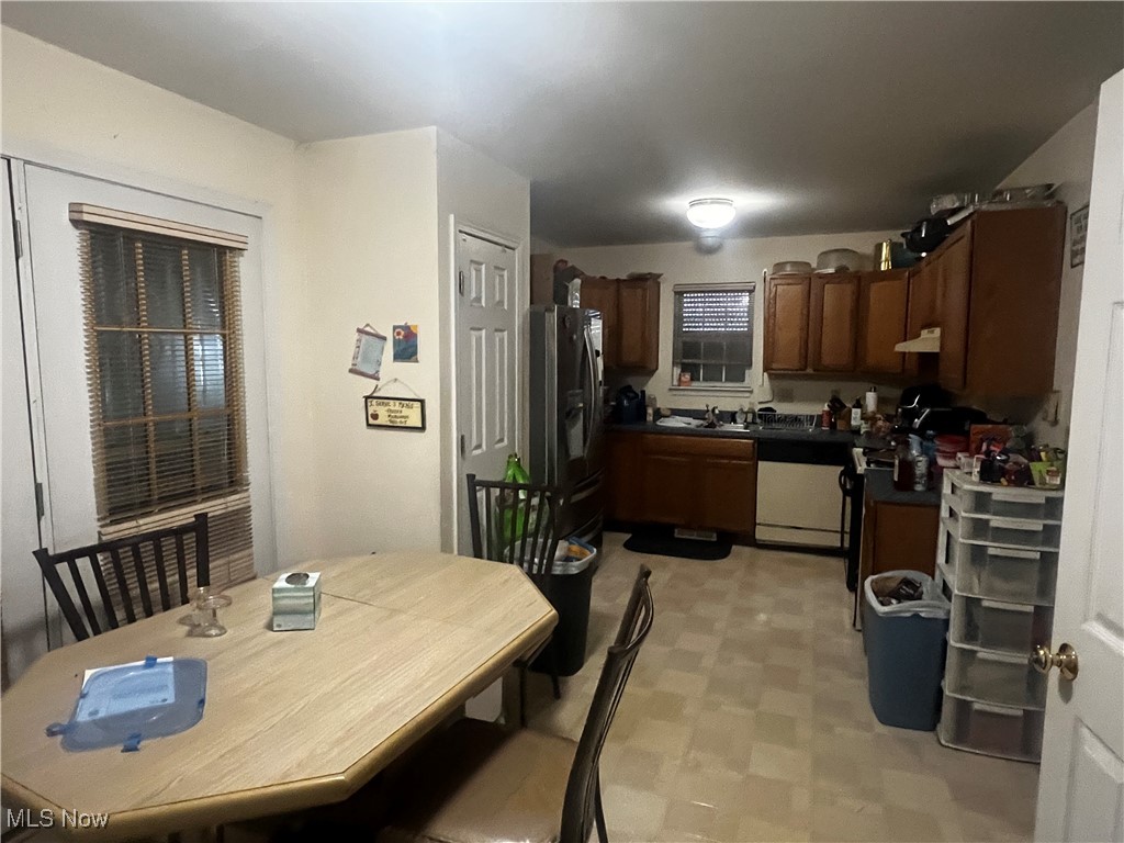 2230 E 97th Street Cleveland OH 44106