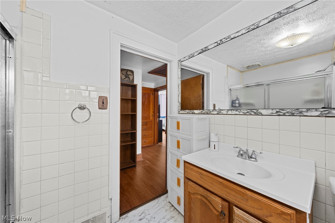 819 Keeney Street Akron OH 44310