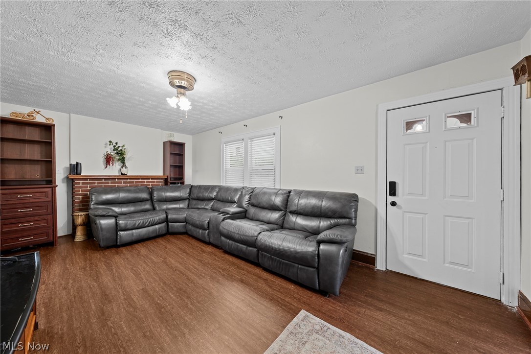 819 Keeney Street Akron OH 44310