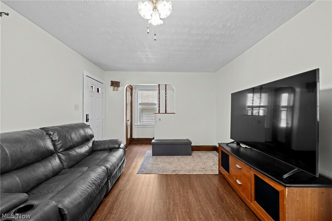 819 Keeney Street Akron OH 44310