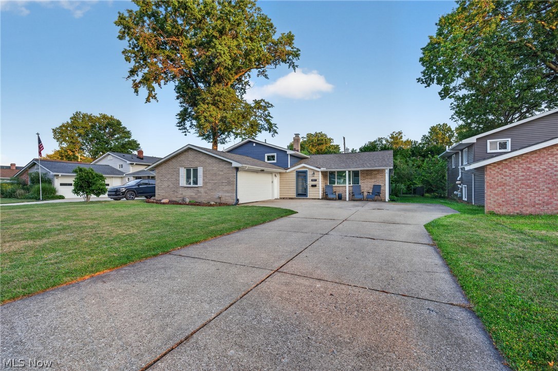 25077 Deerfield Drive North Olmsted OH 44070