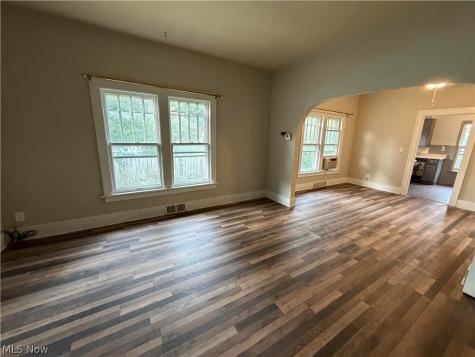2048 Grafton Road Elyria OH 44035