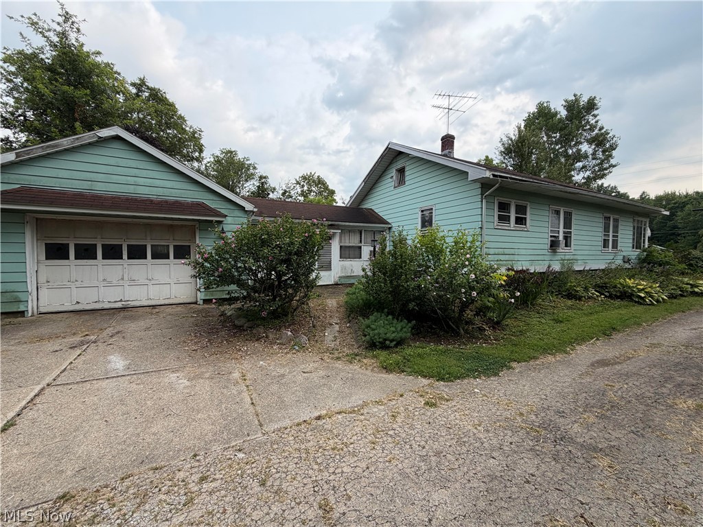 2048 Grafton Road Elyria OH 44035