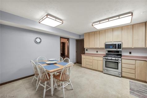 5931 Linder Circle NE Canton OH 44721