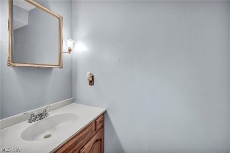 5931 Linder Circle NE Canton OH 44721