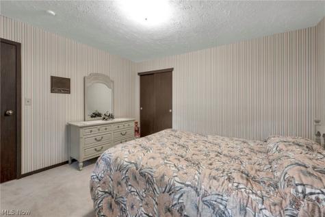 5931 Linder Circle NE Canton OH 44721