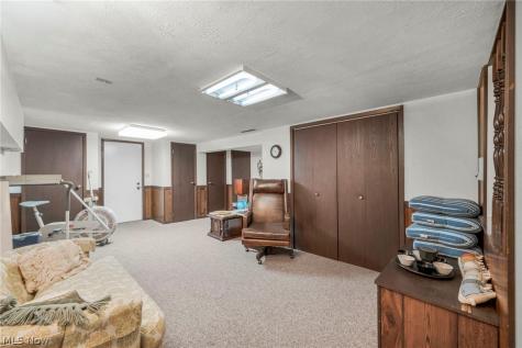 5931 Linder Circle NE Canton OH 44721