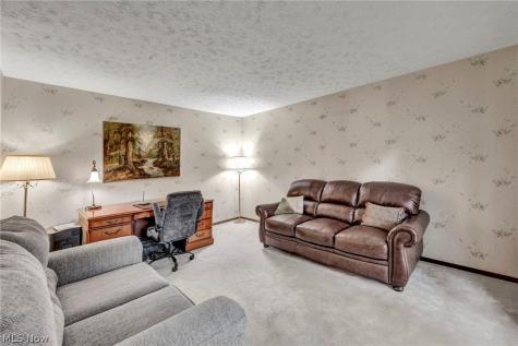 5931 Linder Circle NE Canton OH 44721