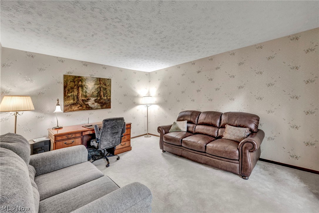 5931 Linder Circle NE Canton OH 44721