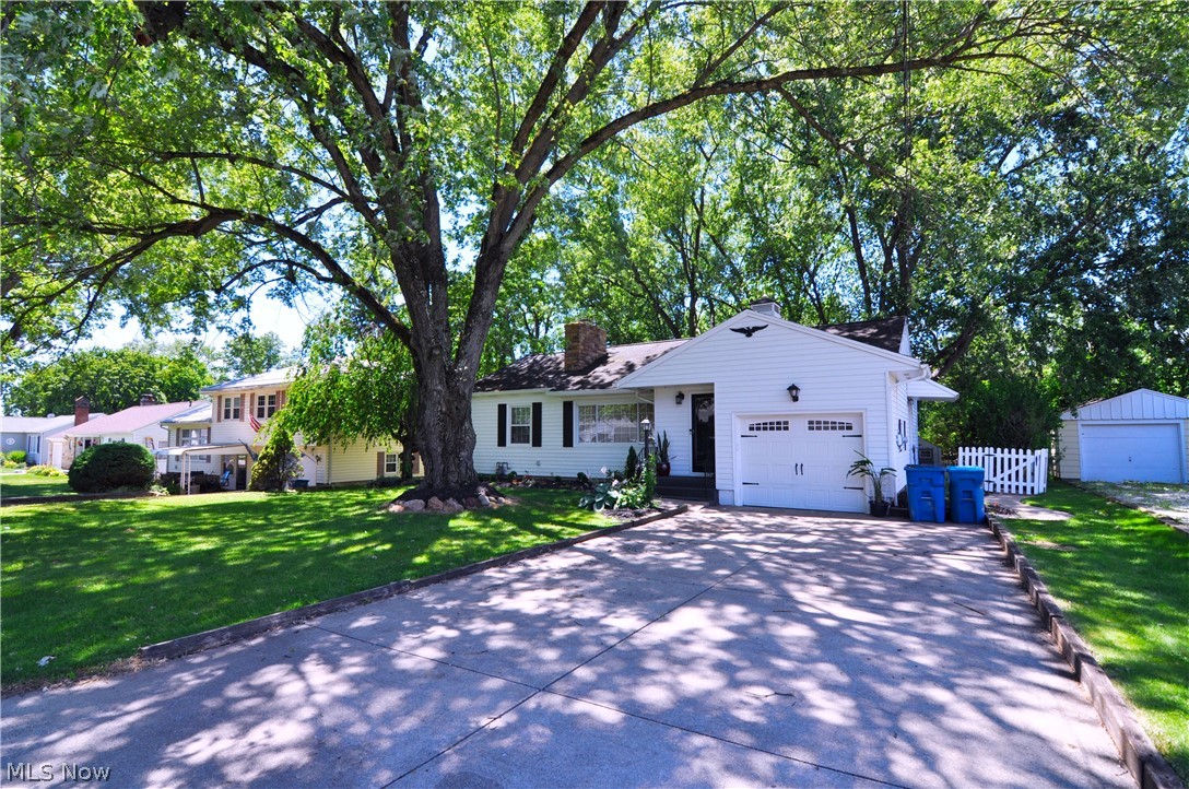 614 Hartzell Drive Norton OH 44203
