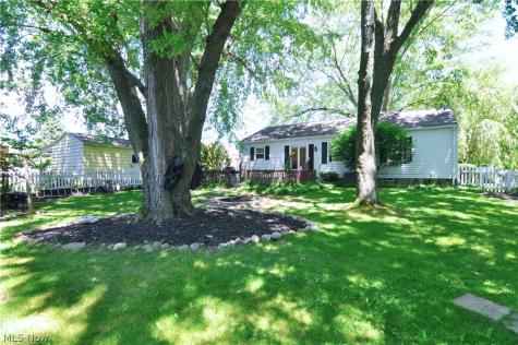 614 Hartzell Drive Norton OH 44203