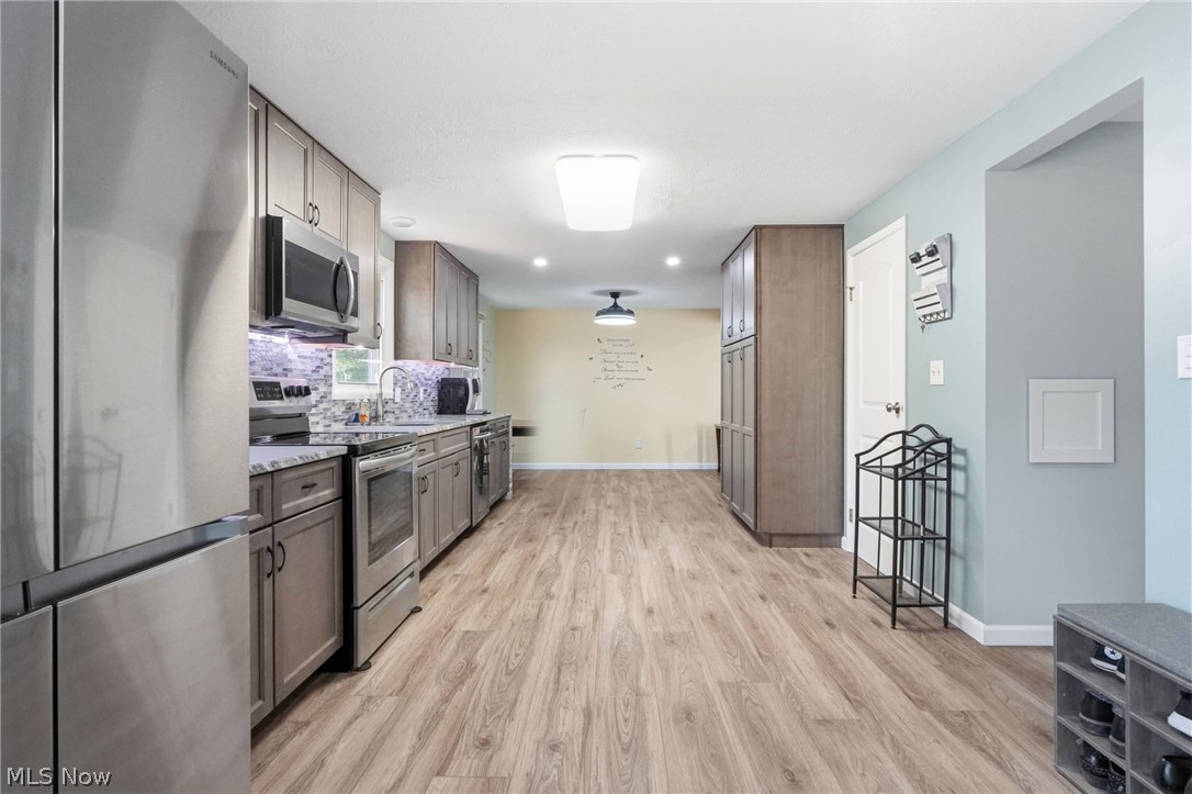 915 Old Farm Trail Medina OH 44256
