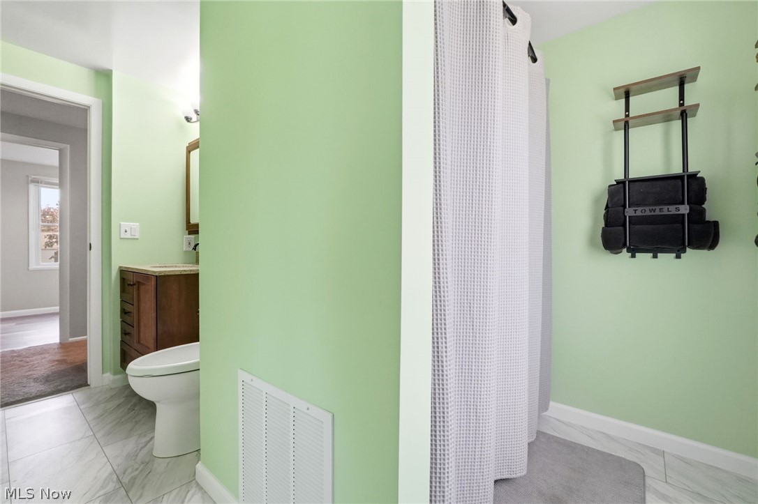 915 Old Farm Trail Medina OH 44256