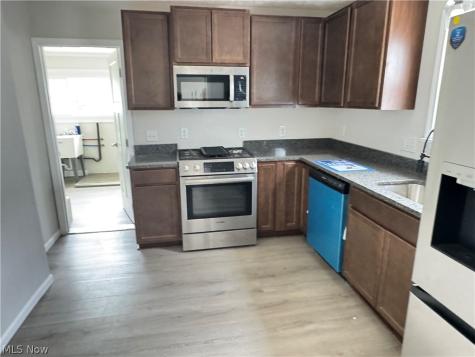 29516 Cresthaven Drive Willowick OH 44095
