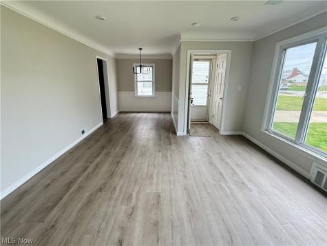 29516 Cresthaven Drive Willowick OH 44095