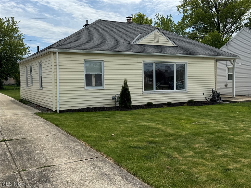29516 Cresthaven Drive Willowick OH 44095