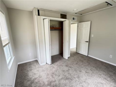 29516 Cresthaven Drive Willowick OH 44095