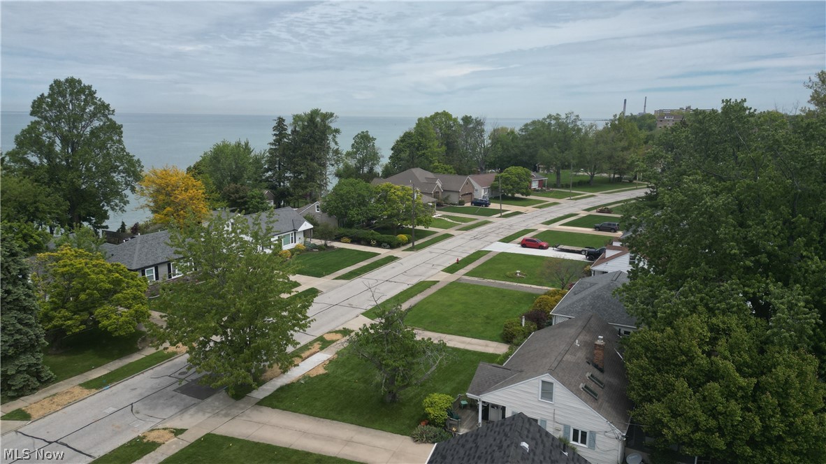 29516 Cresthaven Drive Willowick OH 44095