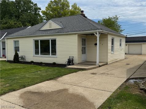 29516 Cresthaven Drive Willowick OH 44095