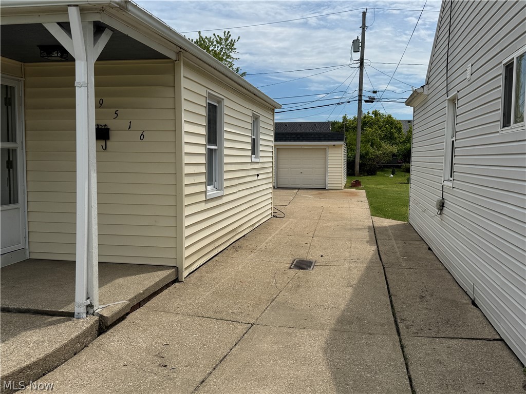 29516 Cresthaven Drive Willowick OH 44095