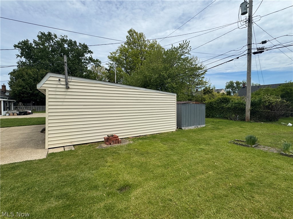 29516 Cresthaven Drive Willowick OH 44095
