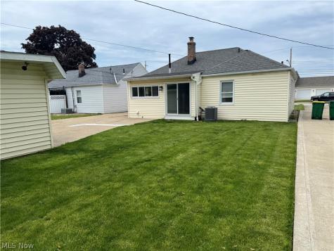 29516 Cresthaven Drive Willowick OH 44095