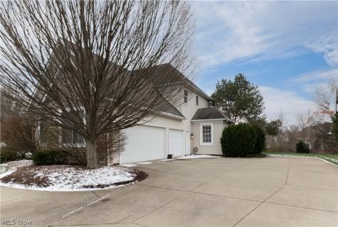 4307 S Fall Lake Drive Avon OH 44011
