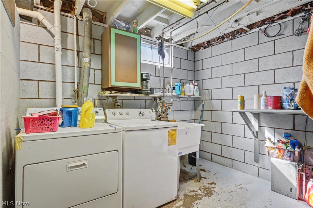 473 Leeds Street Akron OH 44305