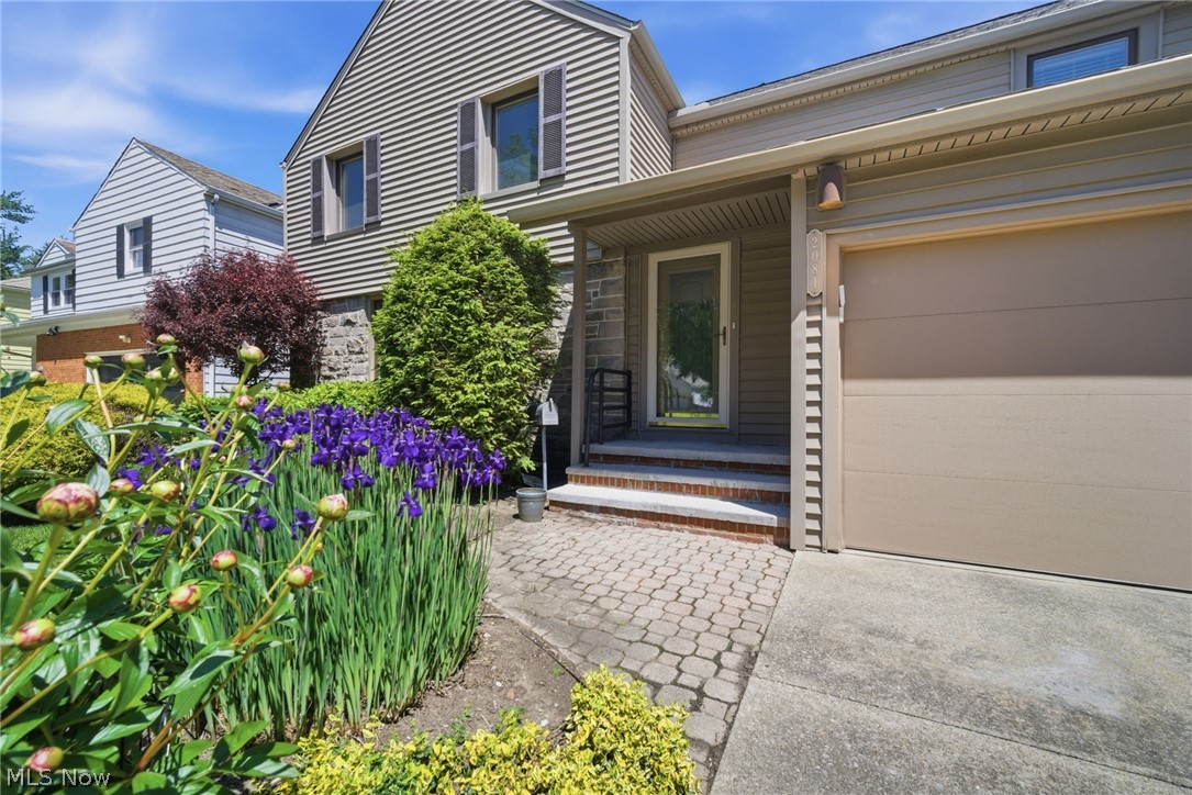 2081 Temblethurst Road Cleveland OH 44121