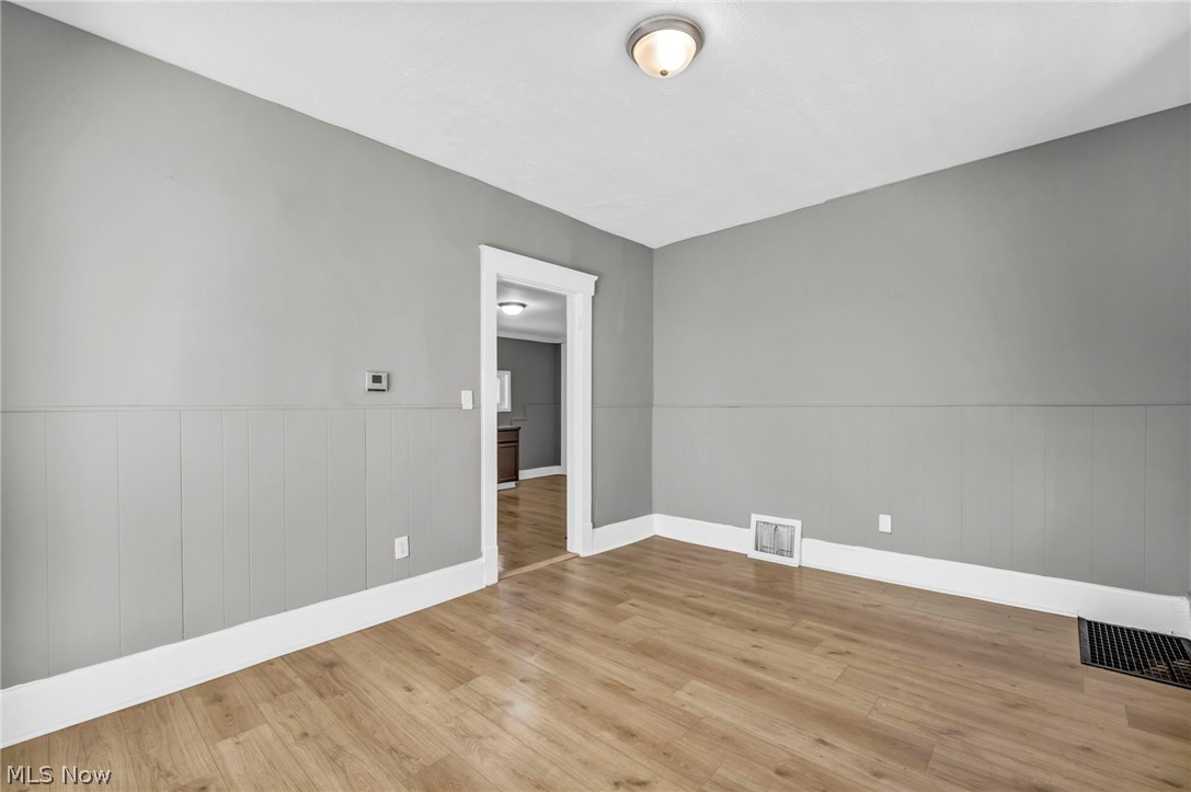 3822 Carlyle Avenue Cleveland OH 44109