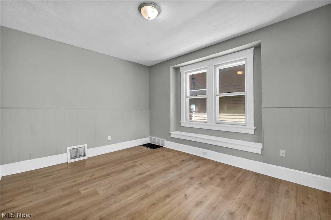 3822 Carlyle Avenue Cleveland OH 44109