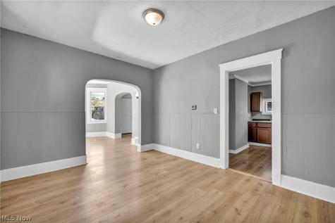 3822 Carlyle Avenue Cleveland OH 44109