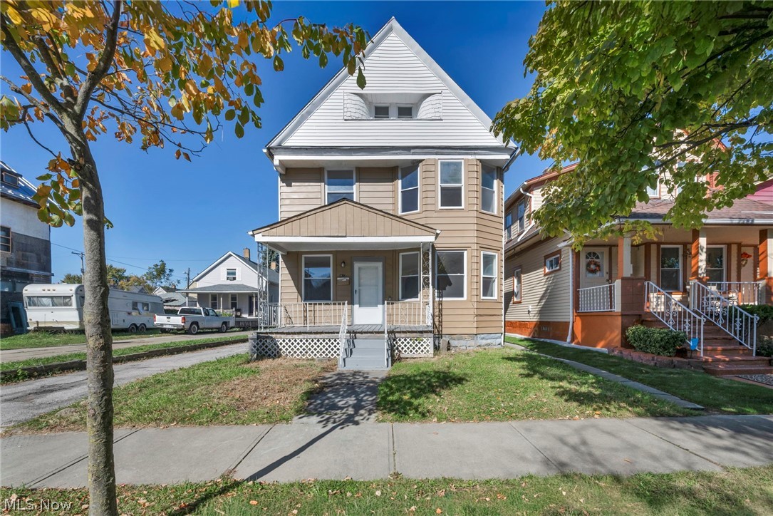 3822 Carlyle Avenue Cleveland OH 44109