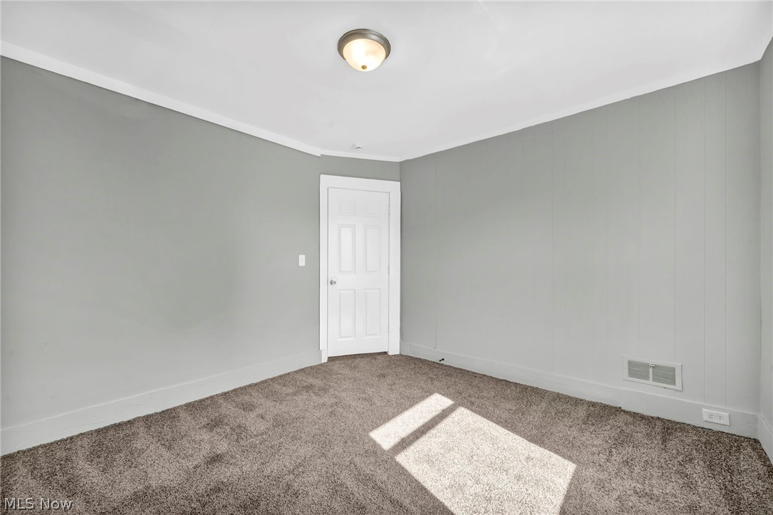 3822 Carlyle Avenue Cleveland OH 44109